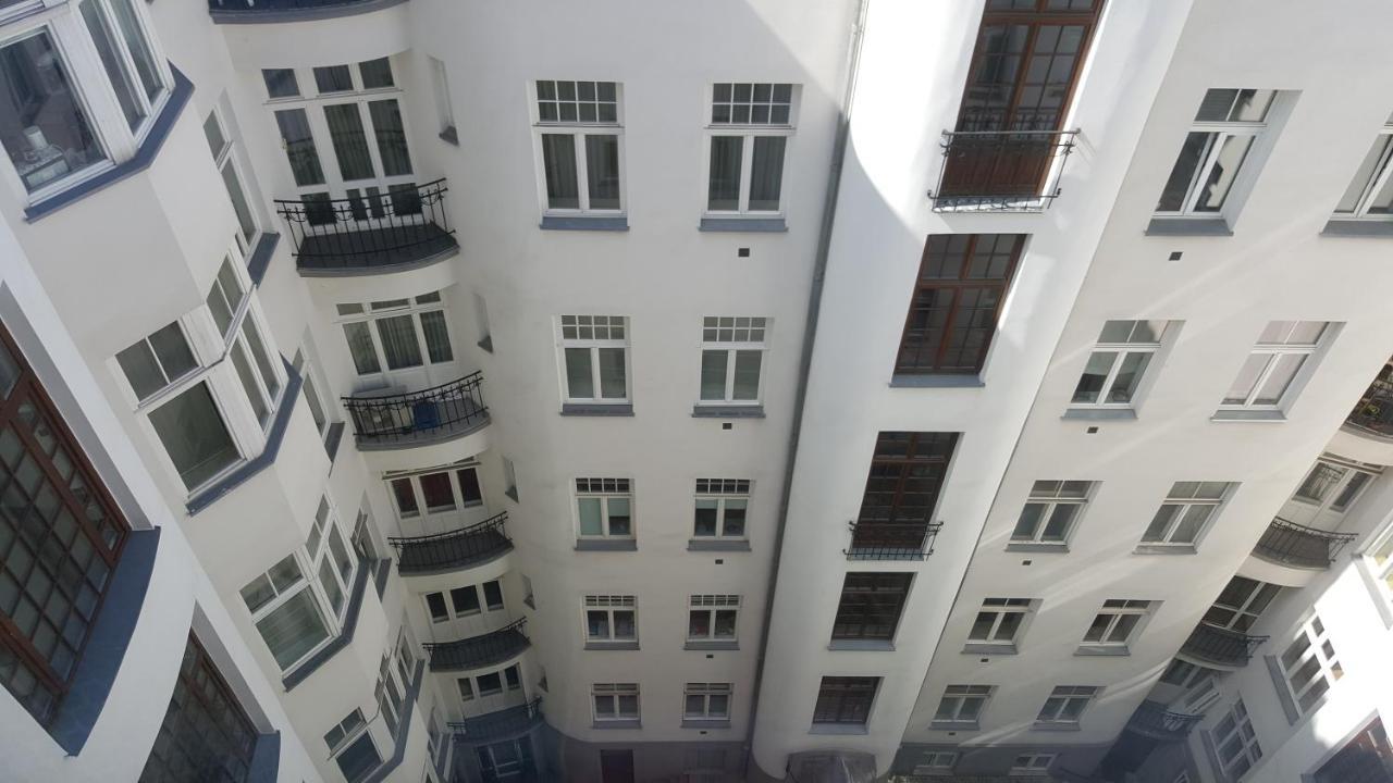 Apartament Na Wilczej Warschau Buitenkant foto