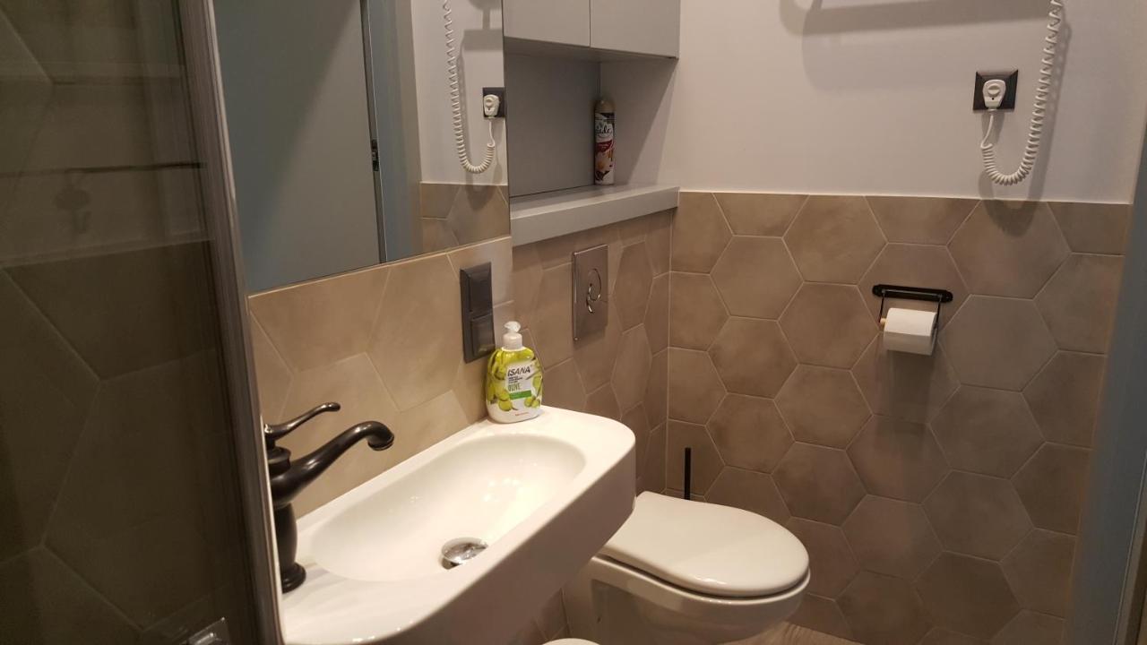 Apartament Na Wilczej Warschau Buitenkant foto